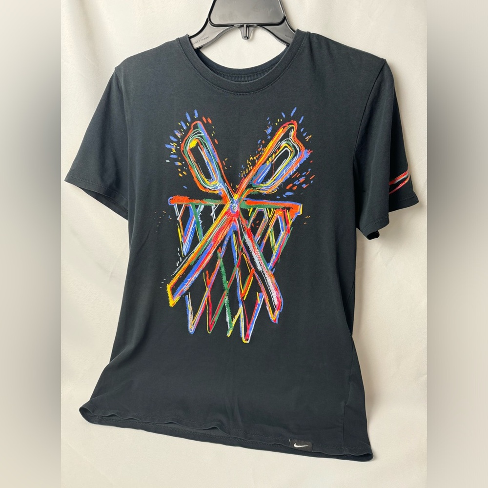 Nike basketball net collectors society tee women’s small